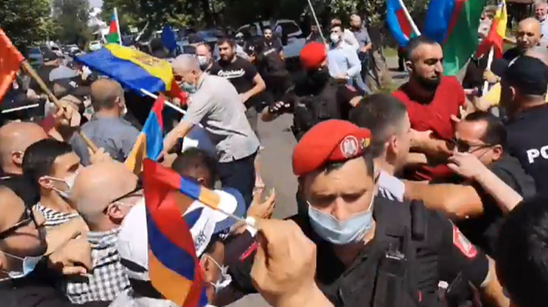 Очередная провокация. На этот раз в Кишиневе. Конгресс азербайджанцев Молдовы организовал в среду митинг 