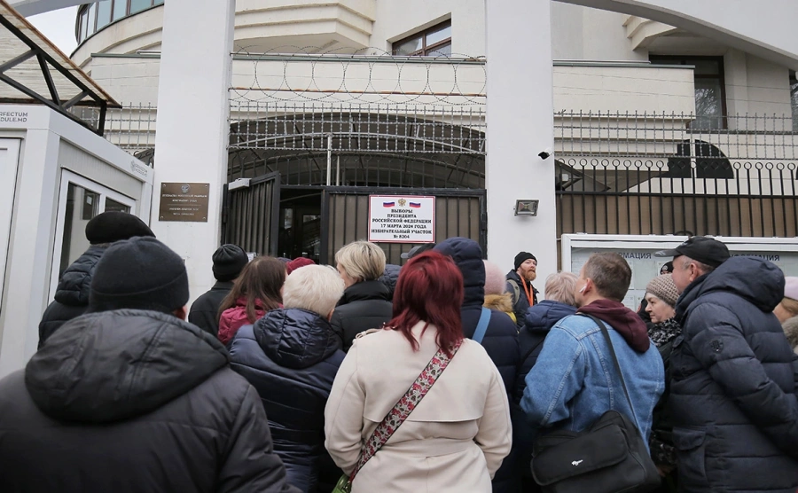 В МИД назвали число проголосовавших за рубежом россиян 