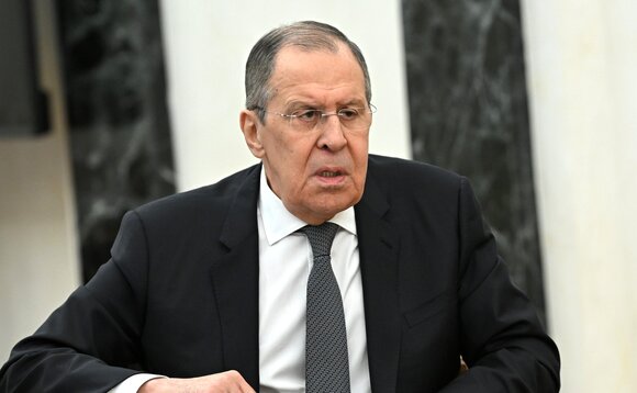 Лавров назвал возмутительным запрет пролета его самолета в Сербию 