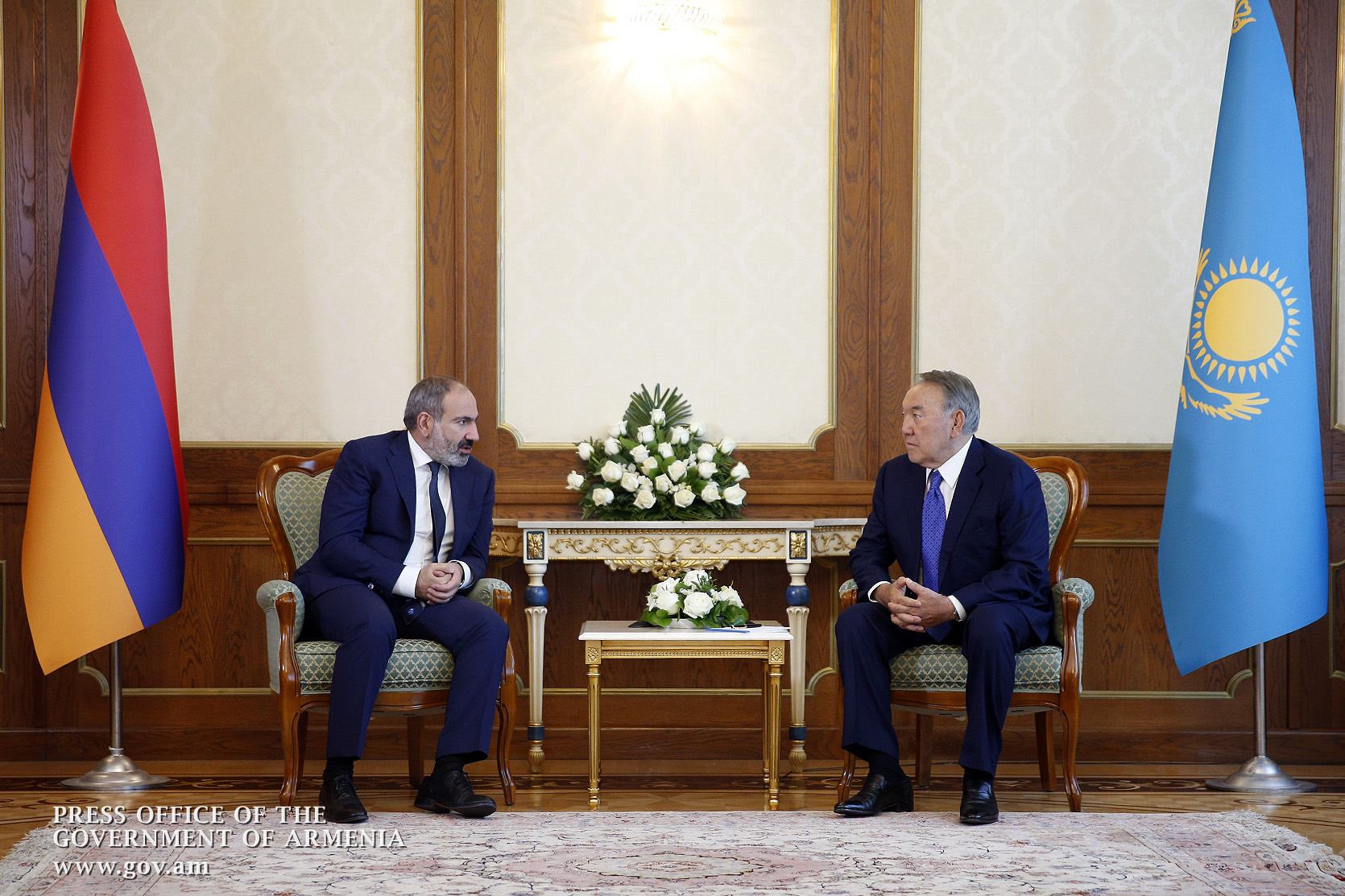 В Душанбе проходит встреча Никола Пашиняна и Нурсултана Назарбаева 