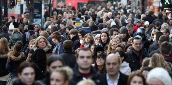 Результаты опроса: 45% россиян считают, что страна идет неверным курсом 