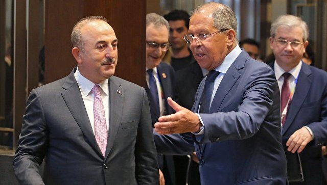 Лавров и Чавушоглу обсудили поставку Турции С-400 