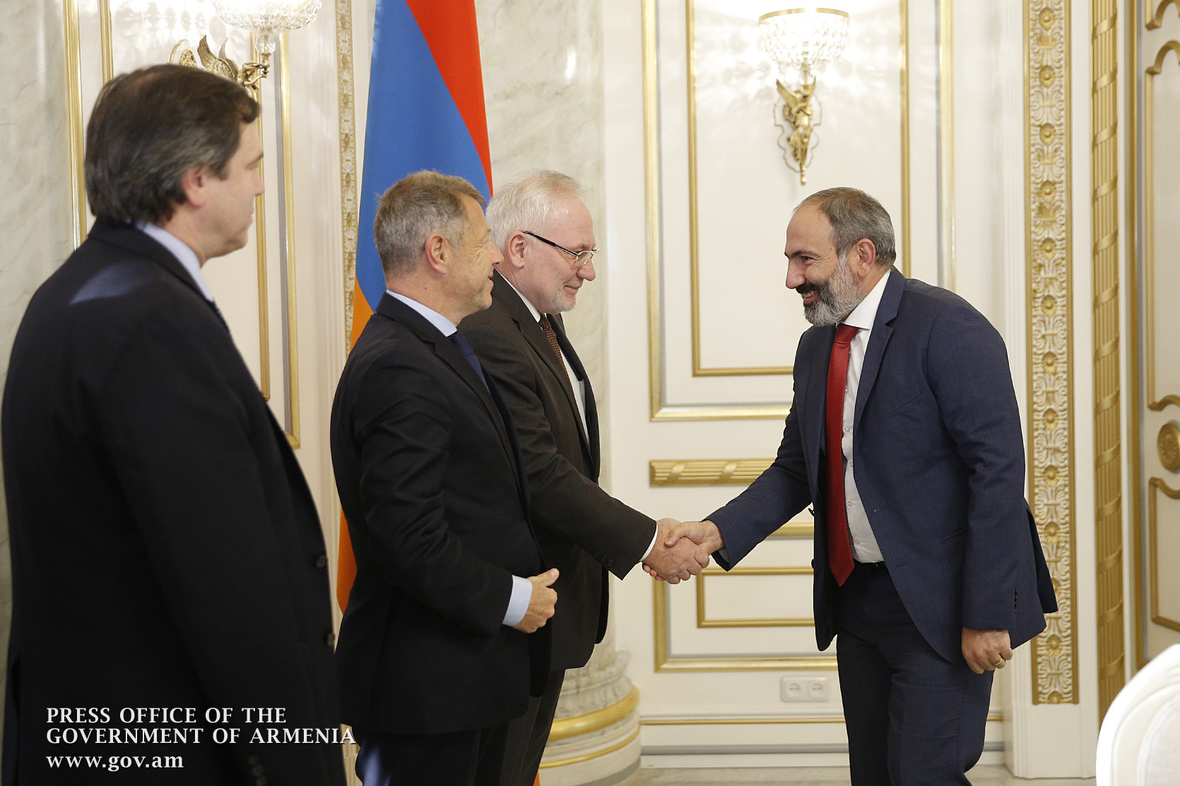 Никол Пашинян обсудил с сопредседателями МГ ОБСЕ дальнейшие шаги 
