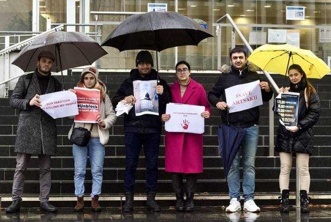 Армянская община Люксембурга 24 декабря провела акцию протеста перед зданием Европарламента с целью повышения осведомленности о ситуации в Нагорном Карабахе 
