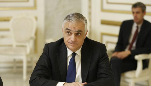 Вице-премьеры Армении и Азербайджана провели неформальный разговор в Москве 