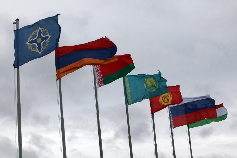 Премьер Армении и президент Киргизии обсудили сотрудничество в рамках ОДКБ 