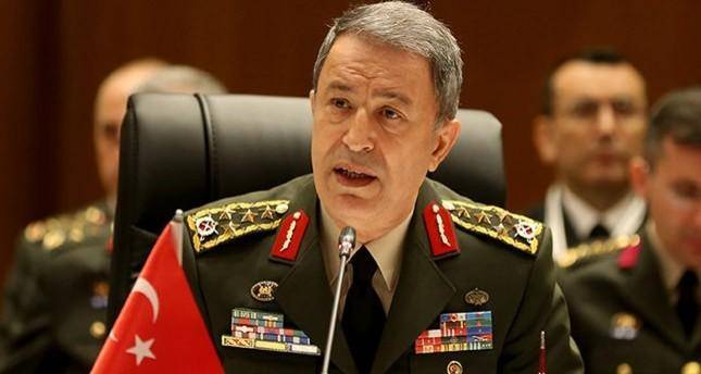 Министр обороны Хулуси Акар: Турция готова поддержать ВС Азербайджана против "агрессии" Армении 