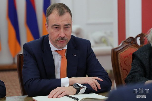 Армянский посол требует от спецпредставителя ЕС по Южному Кавказу пересмотреть свои оценки угроз Алиева 