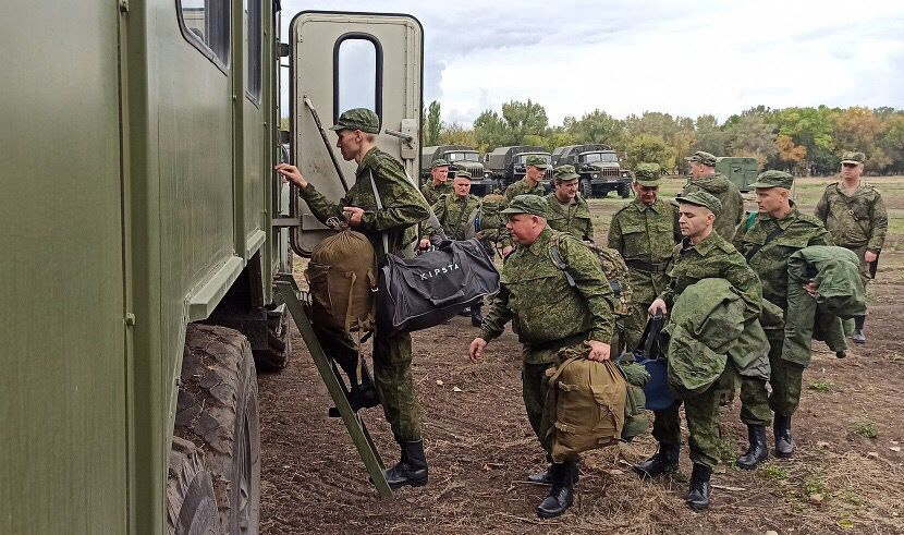 Шойгу сообщил, что боевое обучение уже прошли 300 тыс. резервистов 