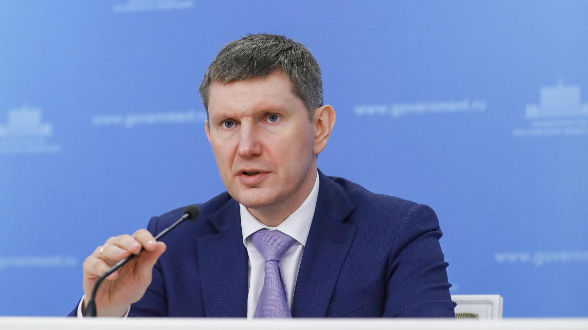  Максим Решетников: власти России и Армении откроют горячую линию для бизнеса двух стран 