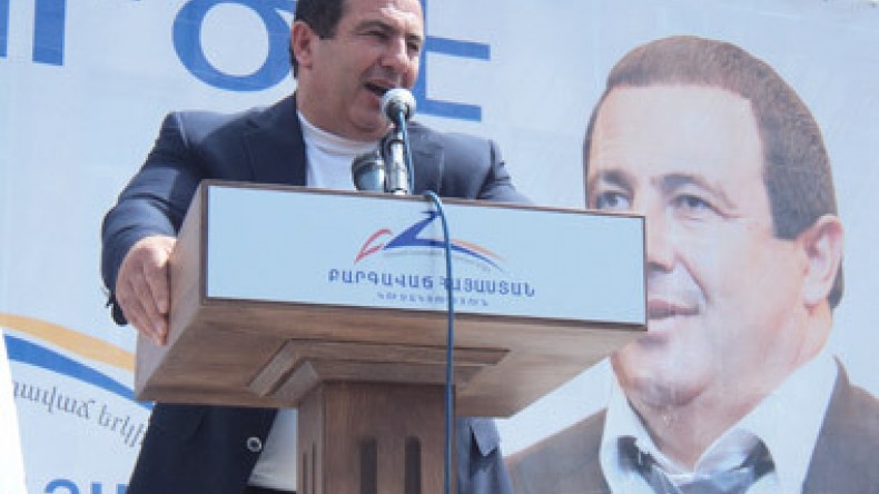 По факту применения насилия в отношении сотрудников Полиции в предвыборном штабе партии Царукяна возбуждено уголовное дело 