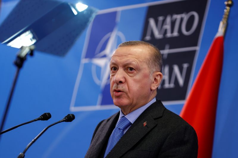 Эрдоган: Швеция выдала Турции 3-4 членов РПК, но этого недостаточно 