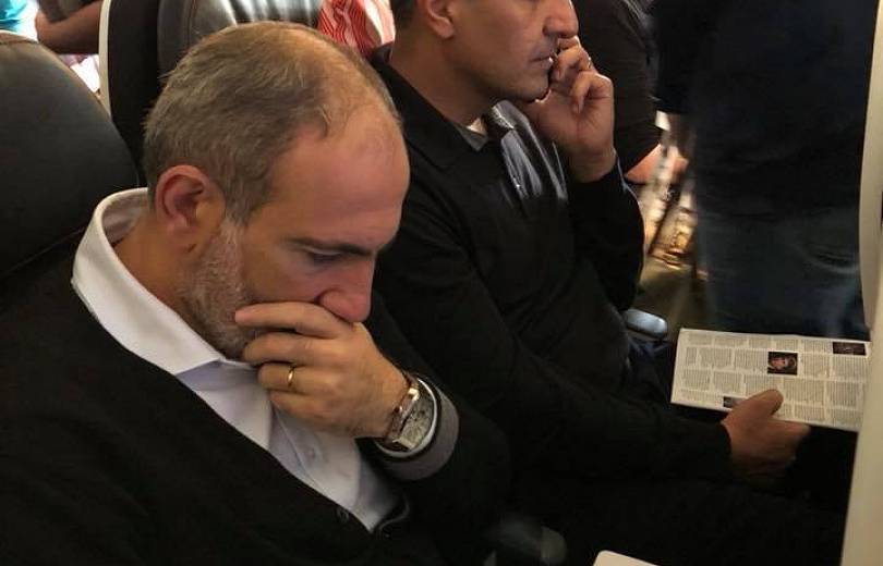 Премьер-министр Армении летит из Нью-Йорка в Париж эконом-классом 