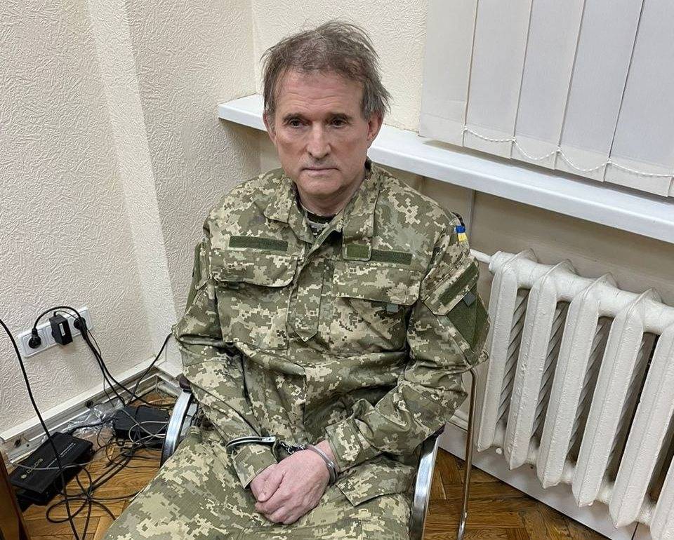 Зеленский предложил России обменять Медведчука на попавших в плен украинцев 