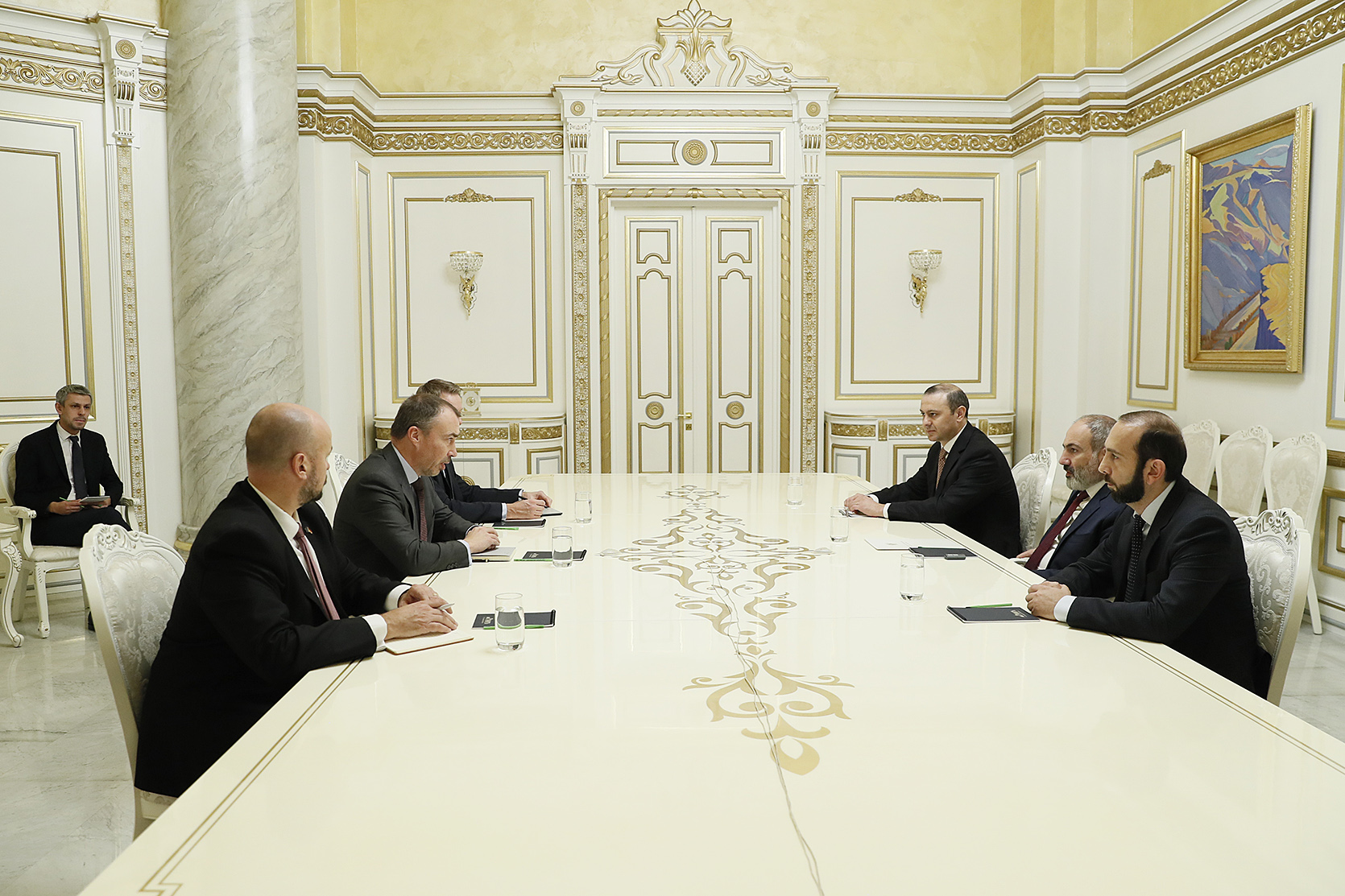 Пашинян принял Тойво Клаара 