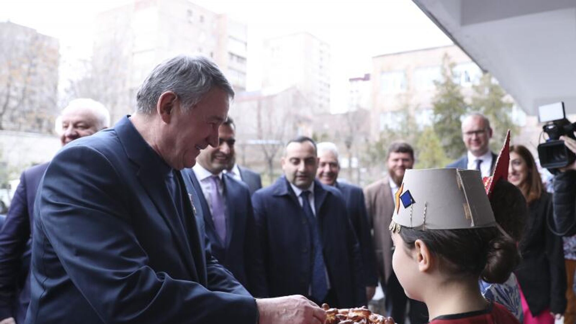 В Армении запущен проект по строительству 4 русских школ 
