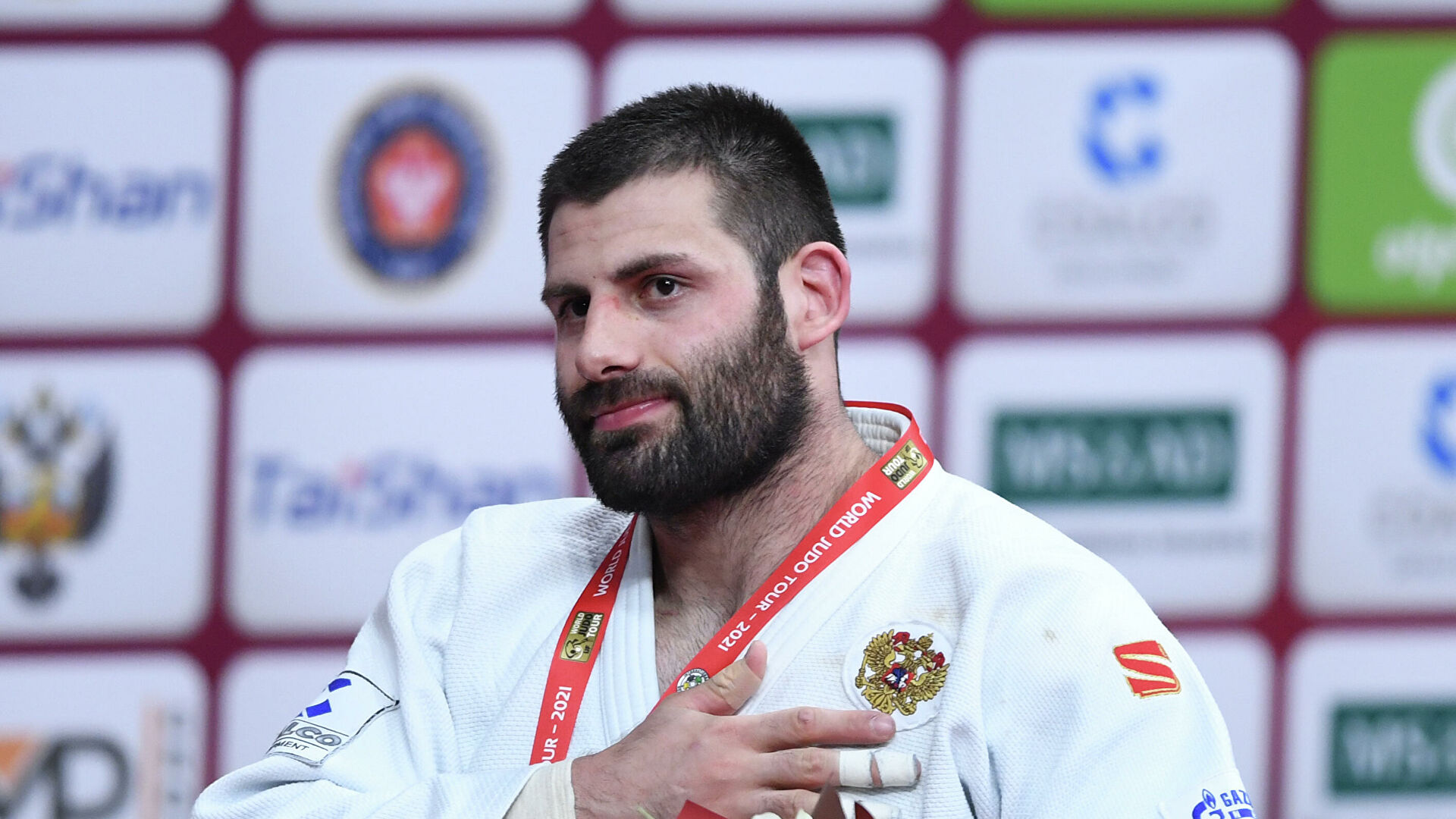 Российский дзюдоист Арман Адамян одержал победу на турнире Большого шлема в Париже 