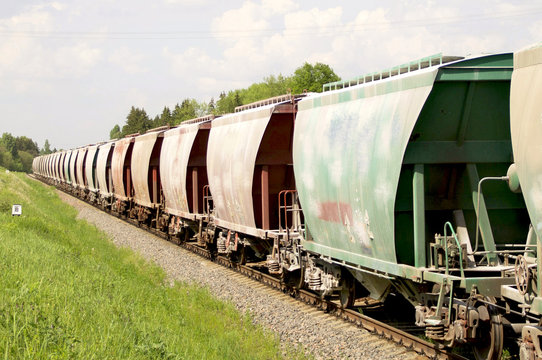 Мгер Григорян: в Армению вскоре прибудет состав с российским зерном через территорию Азербайджана 