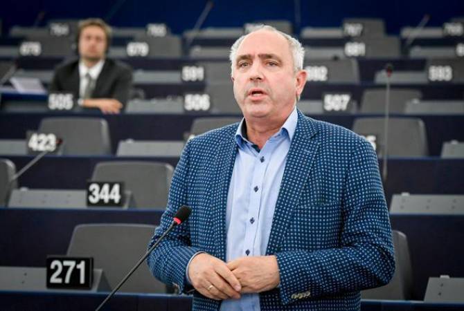 Депутат Европарламента: Азербайджан делает невыносимой жизнь коренных жителей Нагорного Карабаха 