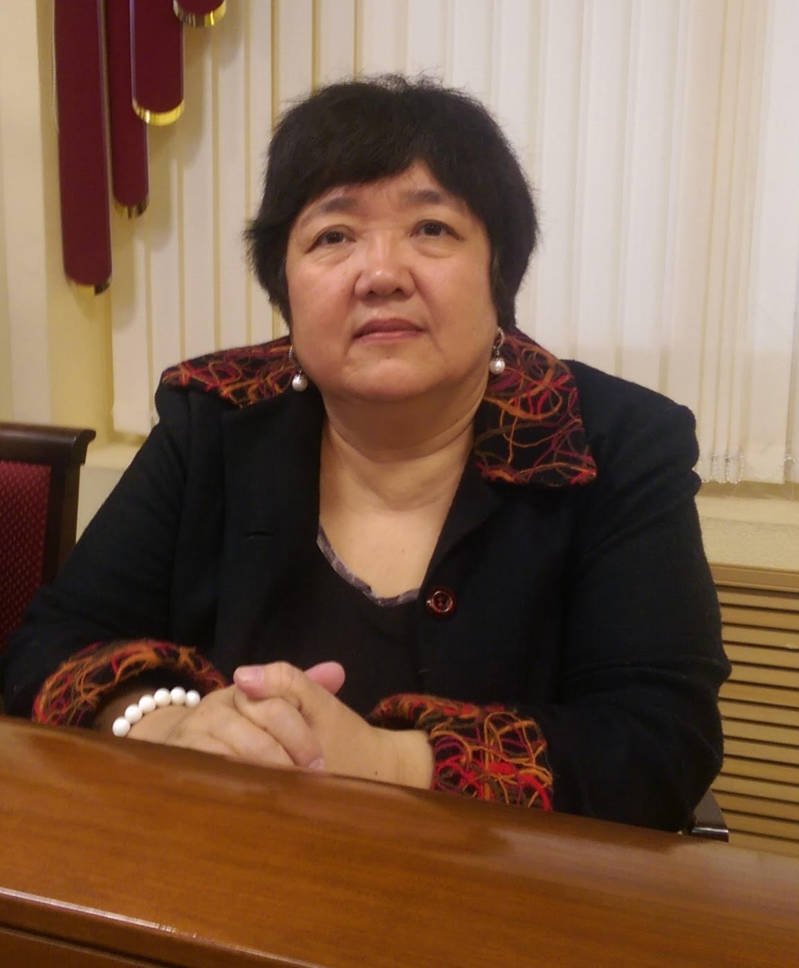 Римма Ханинова. По одежке протягивай ножки Римма Ханинова. По одежке протягивай ножки