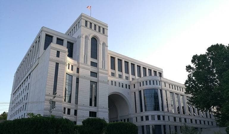 МИД Армении выступил с заявлением в связи с 25-летней годовщиной подписания Договора о дружбе, сотрудничестве и взаимной помощи с Россией 