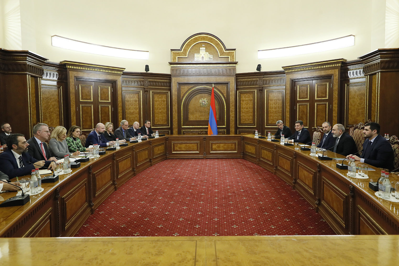 Пашинян принял делегацию спецпосланников ЕС и государств-членов ЕС по вопросам Восточного партнерства 
