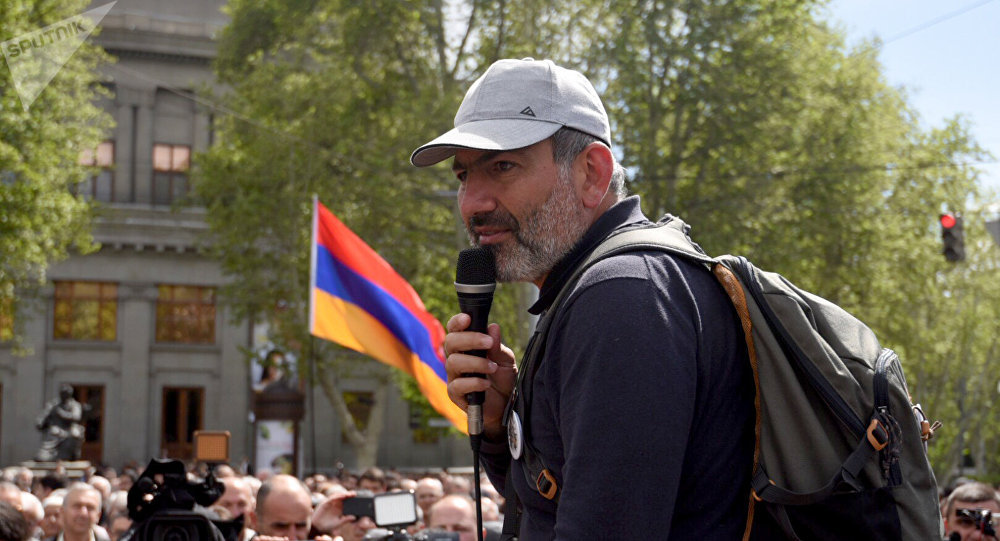 Пашинян "откликнулся" на призыв правящей партии и вечером на митинге выступит с программной речью 