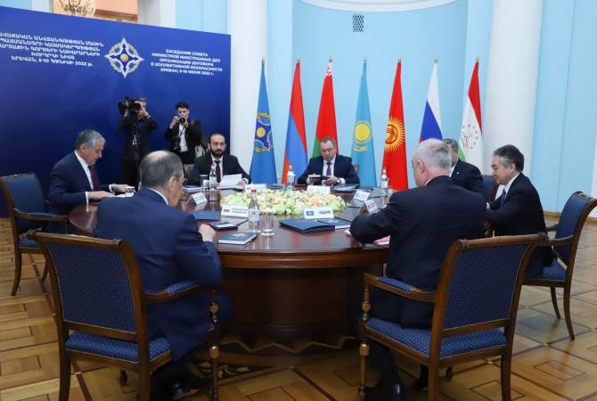В Ереване началось заседание глав МИД стран ОДКБ в узком составе 