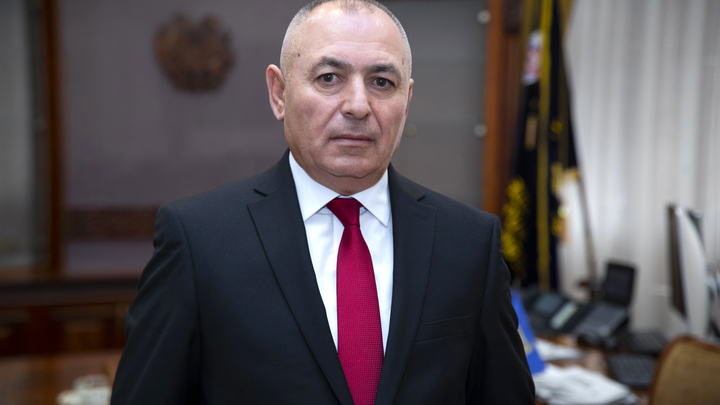 Помещенный под арест глава МЧС Армении отстранен от занимаемой должности 