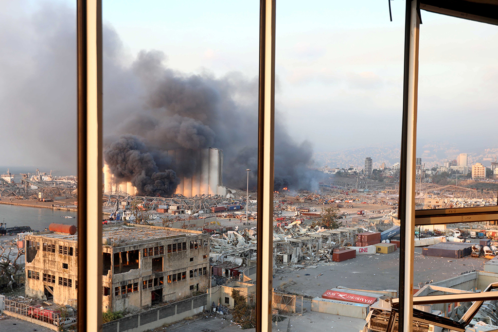 Число погибших при взрыве в Бейруте превысило 100 человек 