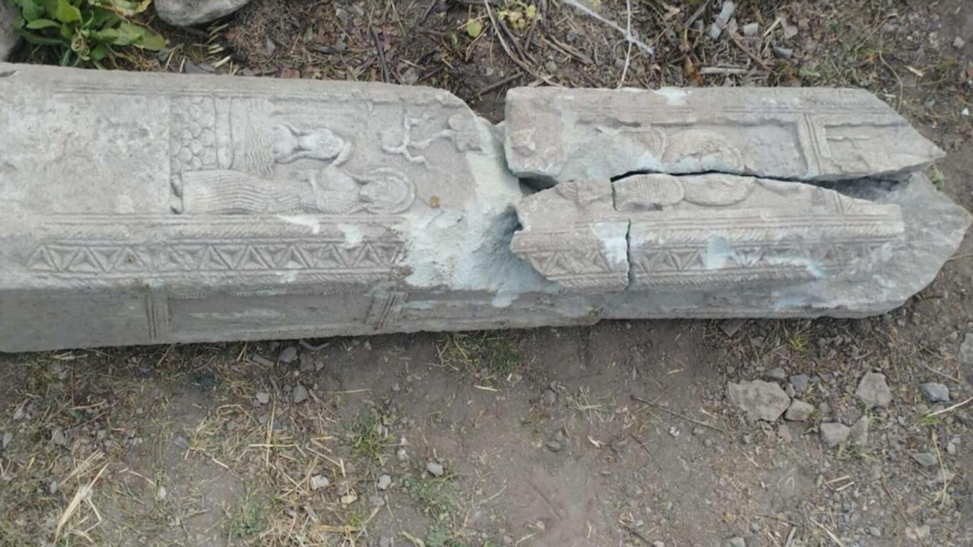  В Лорийской области Армении обнаружен раннесредневековый артефакт с библейским изображением 