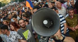 Арсине Ханджян, Рубен Ахвердян и Лилит Пипоян Сержу Саргсяну: Хватит причинять страдания народу, откажитесь от должности, уважайте волю общества 