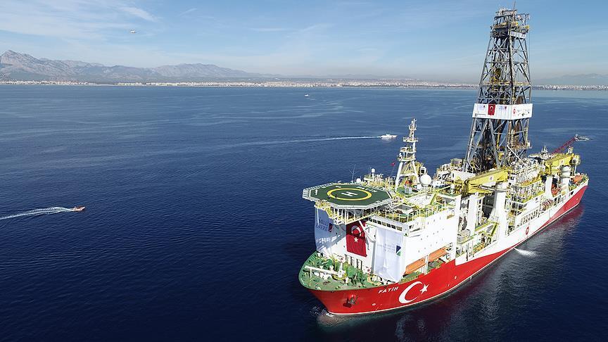 Турция приостановит исследования по разведке нефти и газа в спорных водах в Восточном Средиземноморье 