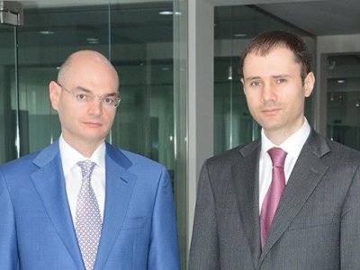 Беспартийные депутаты-бизнесмены армянского парламента сложили мандаты 