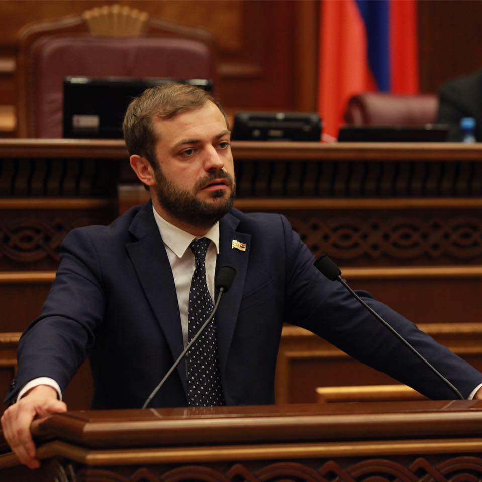 «Мой шаг»: Отдельные лица не будут решать вопрос избрания нового премьера в отдельных кабинетах путем каких-либо договоренностей 