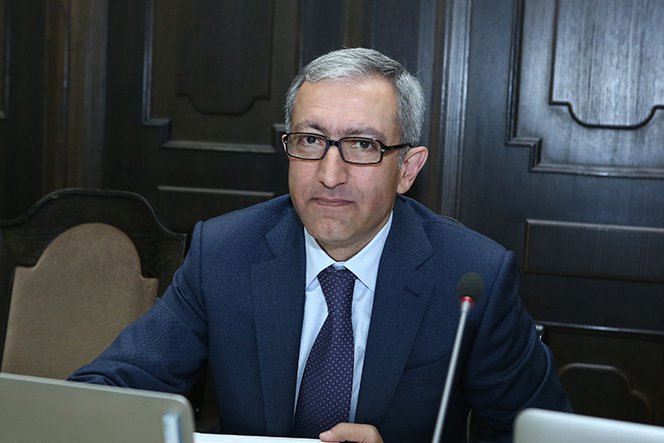 Министр энергетики Армении представил заявление об отставке 
