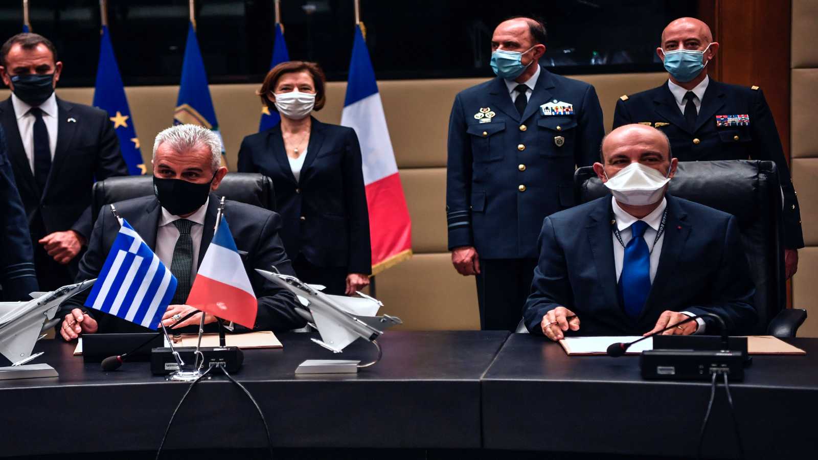 Dialogorg.ru: Франция и Греция совершили сделку о покупке истребителей на фоне напряженных отношений с Турцией 