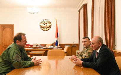 Бако Саакян принял министра обороны Армении 