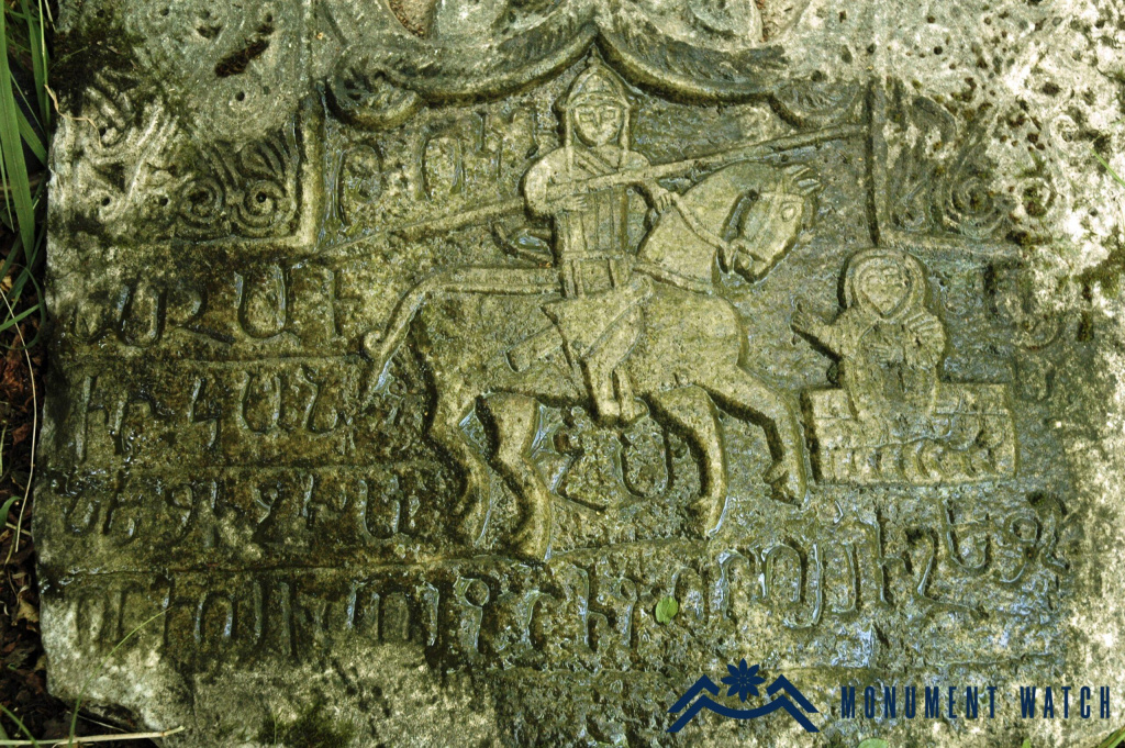 Կոշիկ անապատի խաչքար.jpg